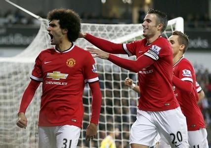 吸引数千名 吸引数千名